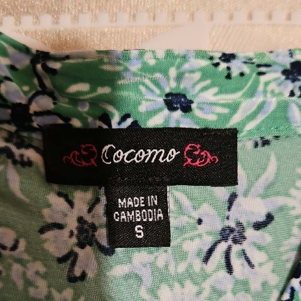 Cocomo Green Puff Sleeve Blouse with Mandarin Collar - Picture 2 of 3